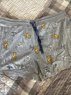 Life Is Good Gray Lounge Shorts with Yellow Cat & White Daisy Print